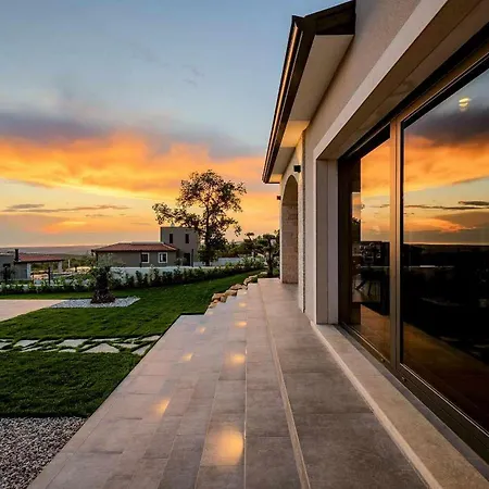 度假居 Maria Markovic *