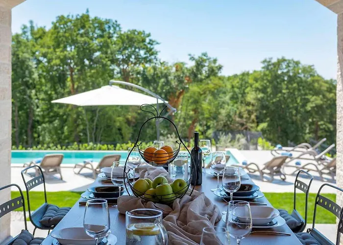 Maria Markovic Semesterbostad