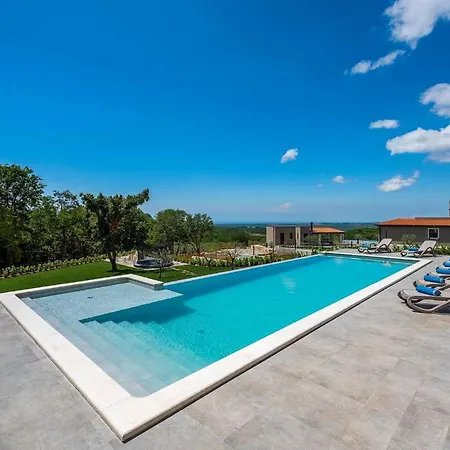 Ferienhaus Maria Markovic *